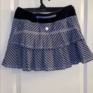 Lululemon pleated skirt